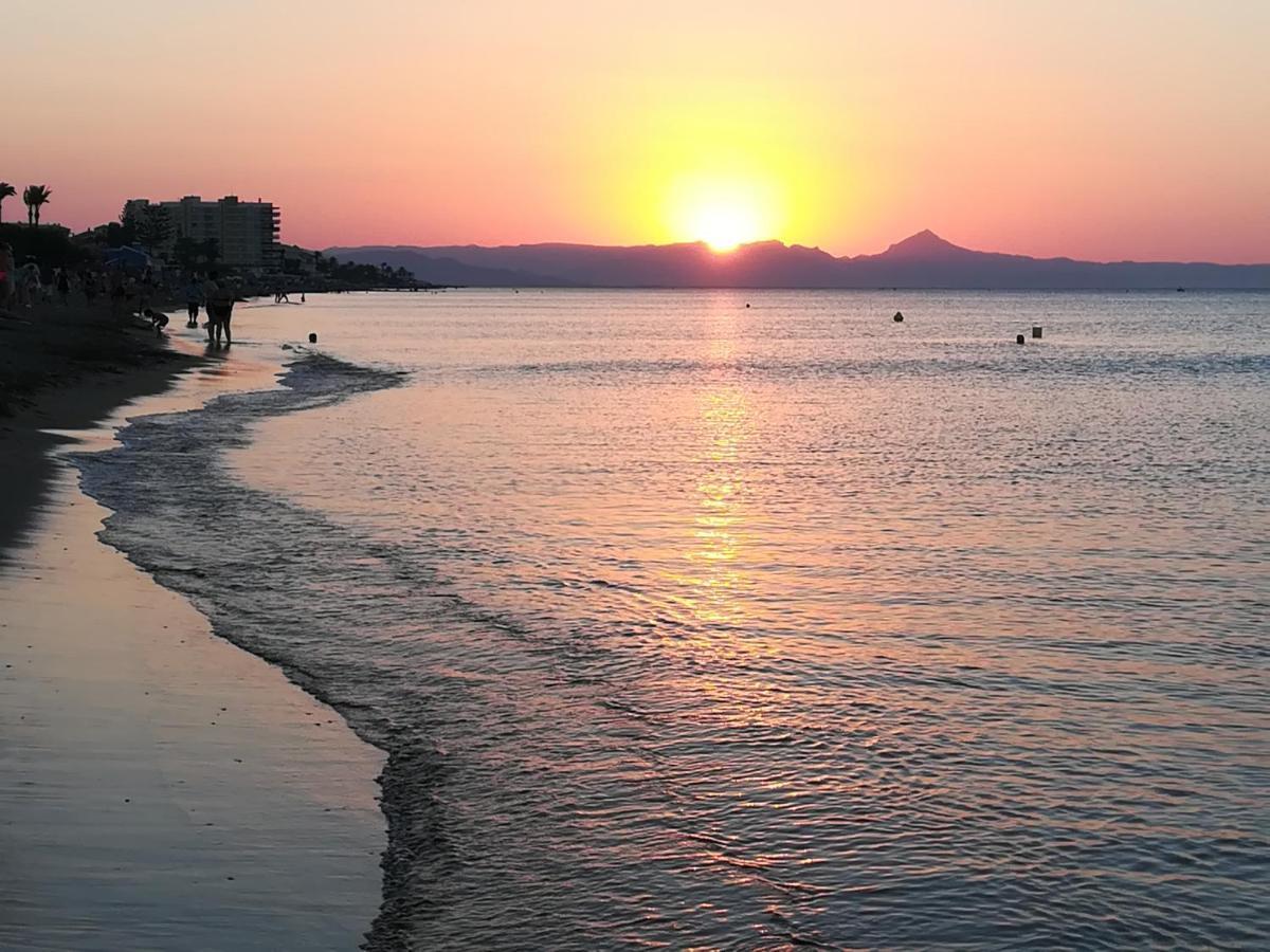 Apartamento Planta baja primera linea de playa las marinas con acceso al mar Dénia Exterior foto